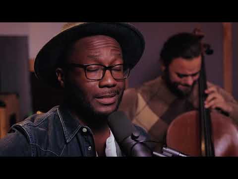 Bentley Caldwell- The Place That I Call Home (Live at Hilson Studios)