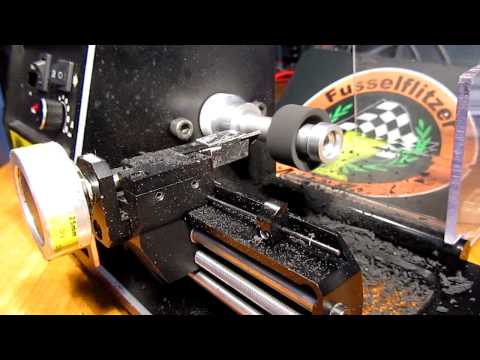 Fusselflitzer halbautomatisches Mini-Z Moosgummireifen Schleifen