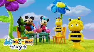 MICKEY and MINNIE MOUSE DISNEY as Guests On a Picnic at MAYA THE BEE&#39;S Garden. Video for Kids