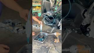 Download lagu Helpful tool for motorcycle workshops to simplify your work #shorts #automotive mp3