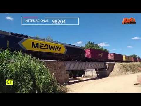 Medway "Sara" com comboio 98204  (Elvas 5-7-2018)