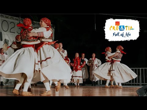 Folklorni koncert KUD-a Tena „Tena i gosti” | 57. Đakovački vezovi