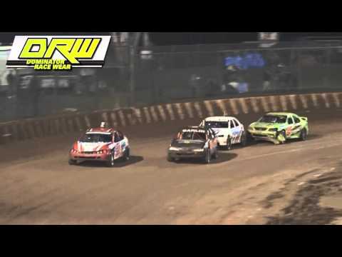 Modified Sedans - Golden Helmet Series - Heat 9 - Kingaroy Speedway - 07.11.15