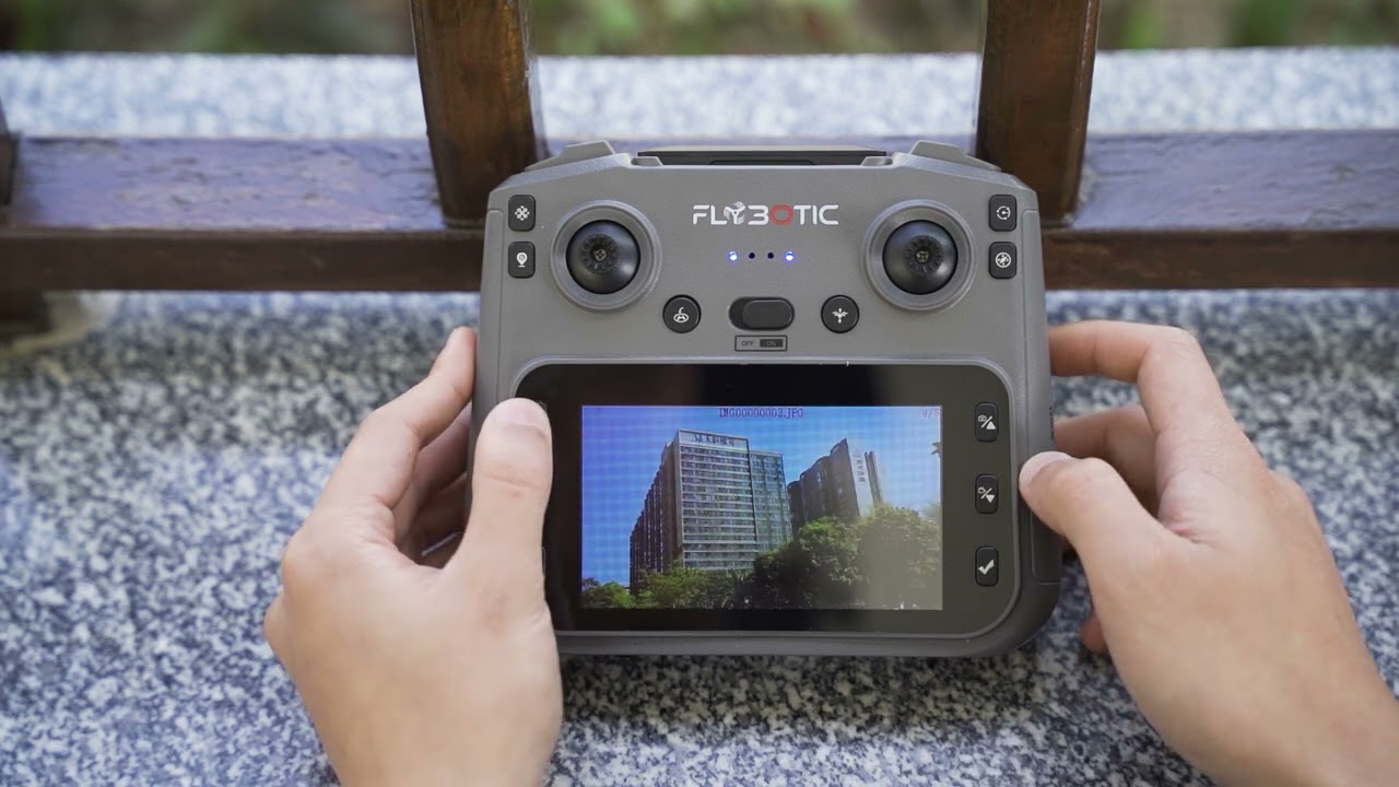Drone pliable avec caméra HD - Neuf video thumbnail