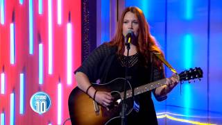 Clare Bowditch performs &#39;Amazing Life&#39; | Studio 10