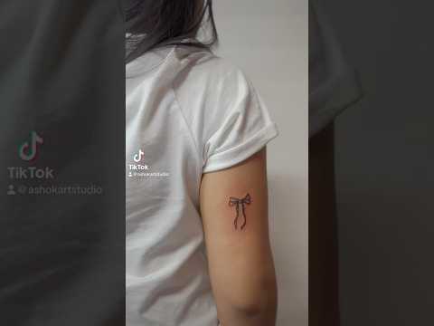 It was good time to doing this lil bow. #tattoo #tattoolover#tattooart#tattoodesign#tattooed