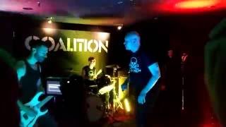 En Esch - Leid und Elend (KMFDM cover) LIVE at Coalition in Toronto (Sept 6 2016)