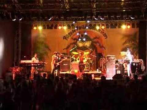 Sudu Andumin - JAYASRI Live in Reggaefestival Austria
