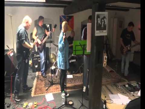 Stoned DEF - A Forest (fom The Cure )