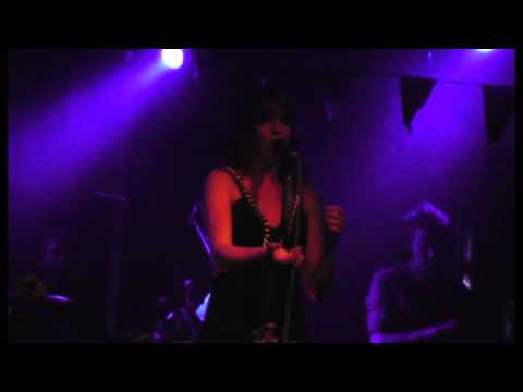 Florence and the Machine - I'm Not Calling You A Liar (2009) Brighton, England