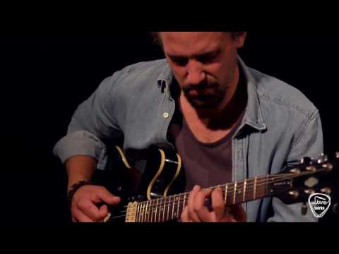 Rene Coner - amazing guitar skills and demo