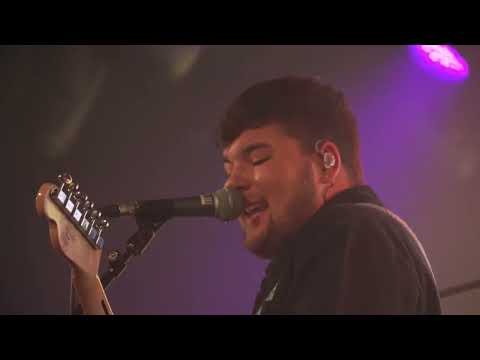 Set In Motion perform 'Find out Why' and 'Break Free'