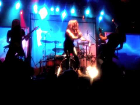 FYRE! Alejandra Burgos "No Happiness" Michael Schenker´s Concert. Sala Razzmatazz, Barcelona. 2014