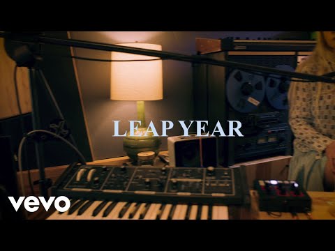 Billie Marten - Leap Year (Live from Sugar Mountain, NY) (Official)