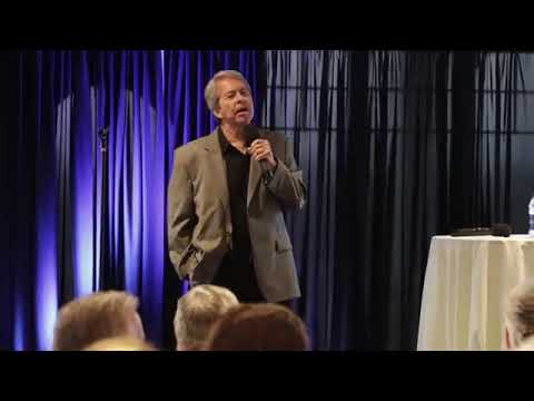 Dave Dugan: "DAVE DUGAN ENGAGING THE AUDIENCE AT A CORPORATE GOLF TOURNAMENT"