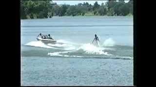 preview picture of video 'Water skiing freestyle tricks on slalom'