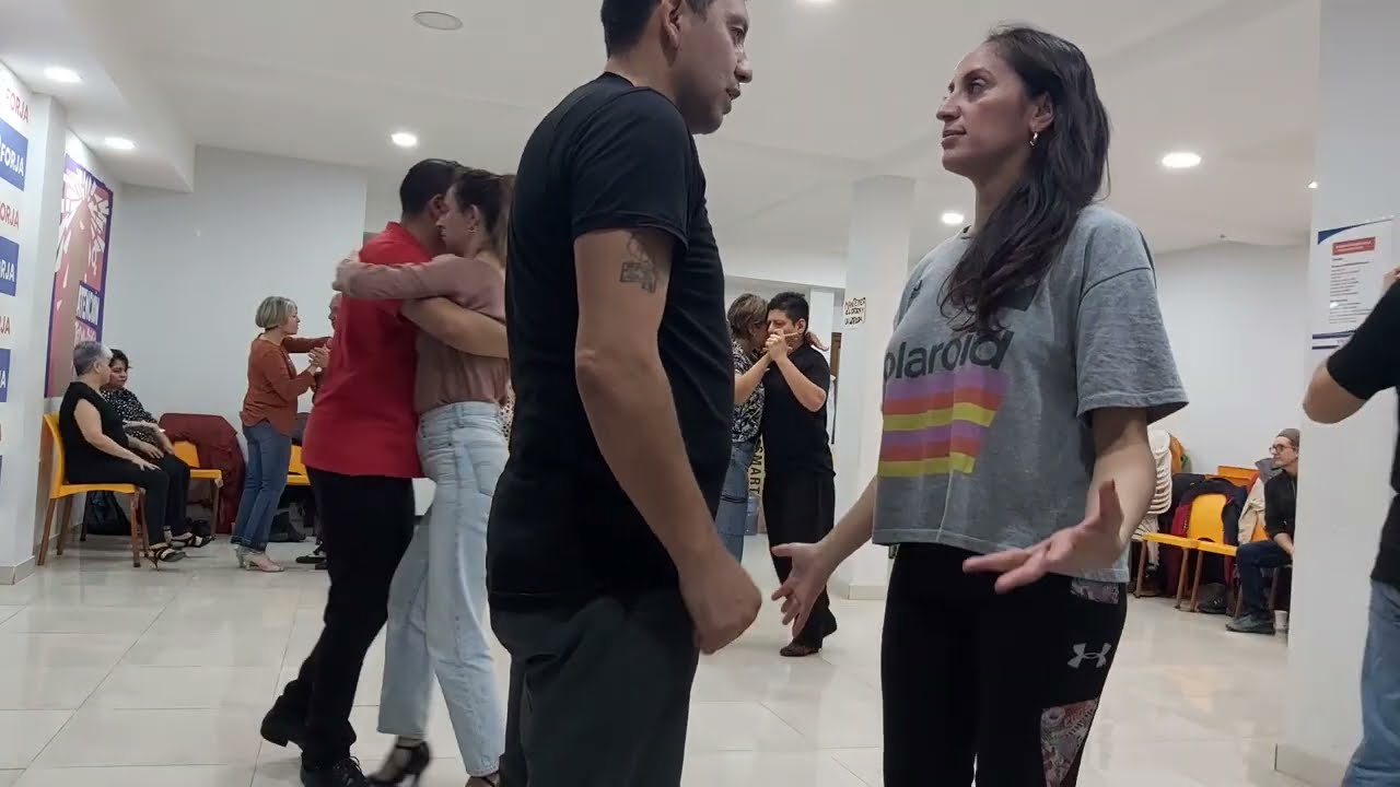 La Romántica Milonguera "Algo contigo" 🇦🇷 11/06/23 TDJ Aldo Orrego 🎧 Mate Milonguero 🧉 ☃️ USHUAIA