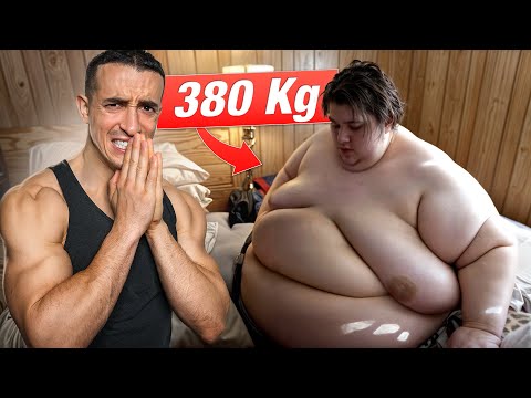 HE WEIGHS 837 LBS : the fattest teenager in the world !
