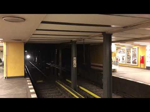#sub #berlin #underground Bahn U2 Ruhleben, einstieg Zoologischer Garten