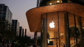 Apple opens up its first stores in India
