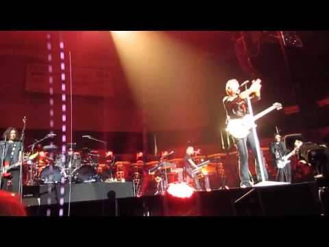 Bon Jovi - SLEEP with JUMPIN JACK FLASH - Little Rock, AR - 10-18-2013