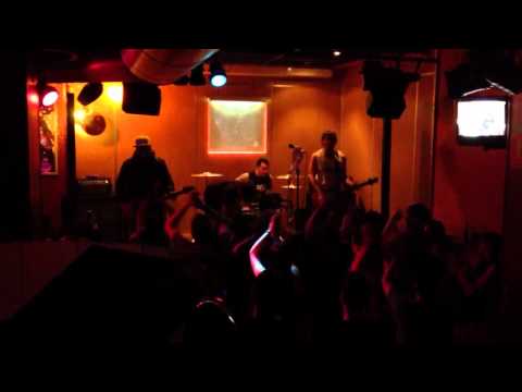 Main Line 10-We're Gonna Break+Your Face My Fist Live @ Red Shoe (Valencia) 2012