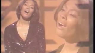 Dionne Warwick  -   Live - From 70's - My love does it Good