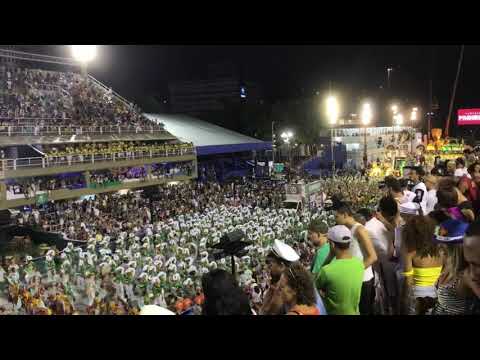Bateria Ritmo Folgado da Acadêmicos do Cubango (Carnaval 2018)