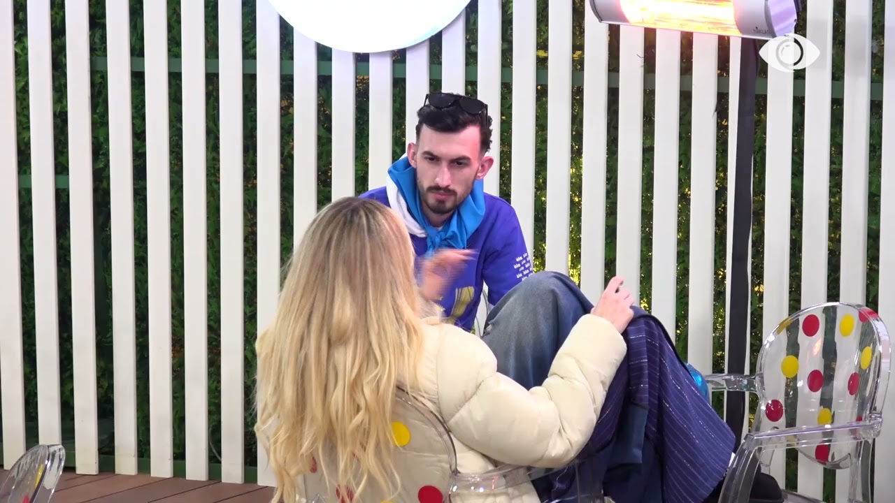 Selin përlotet teksa i rrëfen Kristit përmbajtjen e letrës së të atit: Nuk bëra asgjë nga ato që…