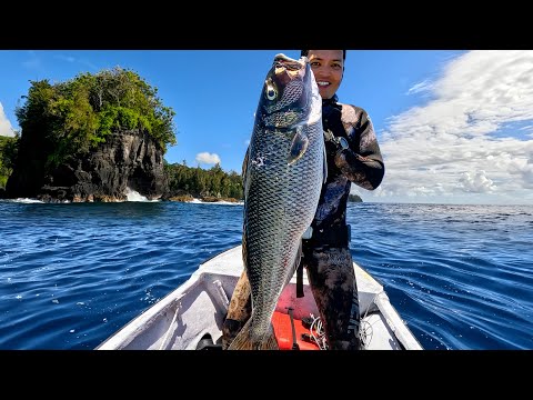 Big Fish on a Small Sketchy Boat - Hawaii Living