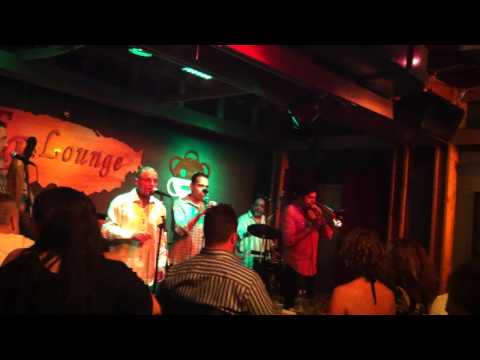 Kick ass solo by trombonist Doug Beavers (Spanish Harlem Orchestra, Eddie Palmieri)