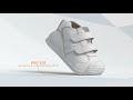 Video: Deportiva de bebe BIOMECANICS piel blanca-marino  "b"