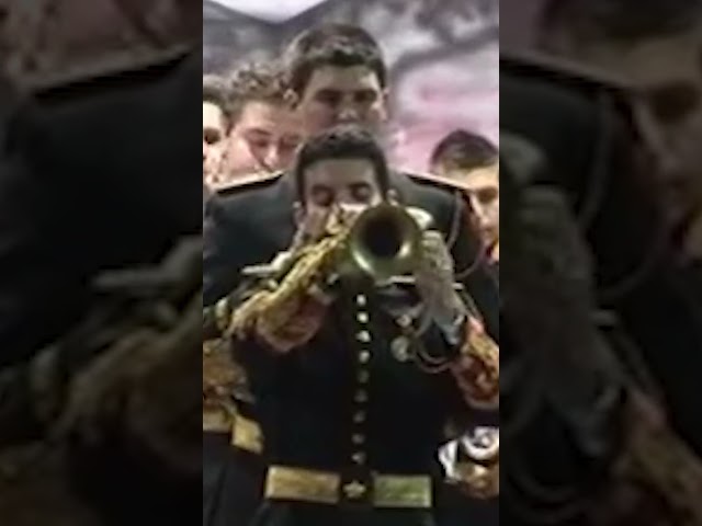Vídeo relacionado con Taza Solo Entiende mi Locura quien comparte mi pasión. Semana Santa. Regalo para cofrade, costalero, Banda de Musica, agrupacion Musical, capillita, Hermandad.