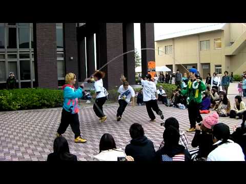 R学祭2010（ｆｏｇ）路上ﾊﾟﾌｫｰﾏﾝｽ（C-CUBEデモ）