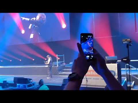 Lori Glori and Bigdaddi - DJ BOBO Medley - Die 90er Mannheim - 25 Nov 2017