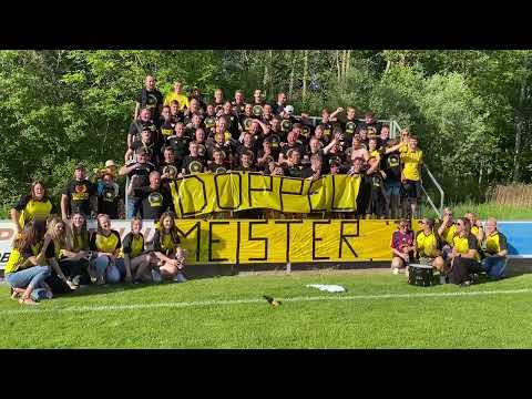 Feier der Doppelmeisterschaft des FC Oberpöring Mai 2022