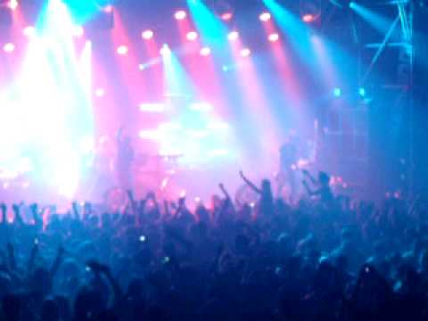 The Prodigy-Diesel power+cover Pain+Smack my bitch up-live in Rome @Pala atlantico 26/04/2010 video thumbnail