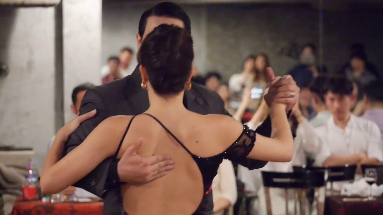Juan Malizia y Manuela Rossi #2 @ El Tango Seoul, 8th May 2016, Milonga Patio