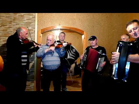 Fiš party kod Zvonka Kurešiča     procvale su dunje na granama