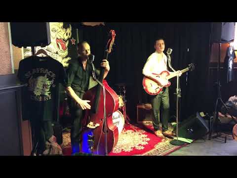 Rockabilly Slapback Johnny in Het Café Wervershoof - april 2018