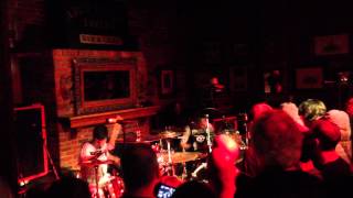 Melvins "Graveyard" Arch Street Tavern Hartford, CT July 30, 2013