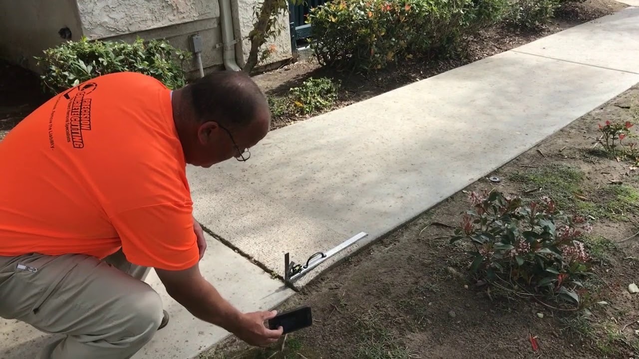 Sidewalk Risk Assessment: How it works