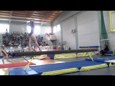 Gara CSEN specialità Sara Dell'Anna alla trave