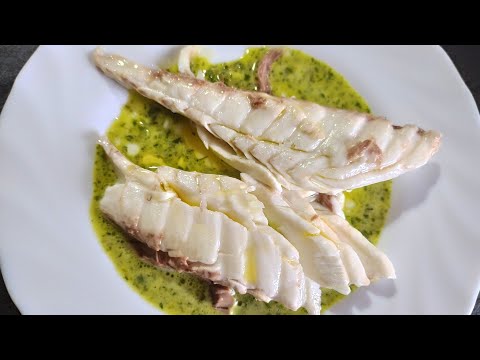 Pesce al cartoccio light cotto al forno condito con salsa salmoriglio