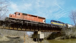 preview picture of video 'CP 6018 West over Stillman Creek on 3-23-2013'