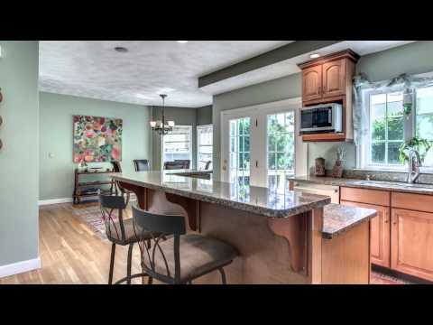 13 Homeland Ave, Saugus MA   Sue Palomba   Tel 617 877 4553