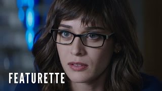 The Interview: Character Featurette - Meet Agent Lacey