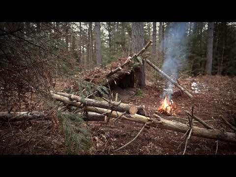 SOLO OVERNIGHT WINTER BUSHCRAFT CAMP-Small Backpack, Minimal Gear, Unknown Land, Steak Cook Tripod.