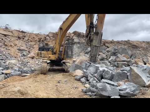 Fractum 100  - Secondary Breaking of boulders