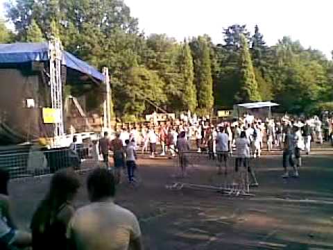 Aka Aka feat. Thalstroem  (live) @ Silesia In Love 2011